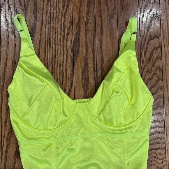 Neon Yellow bodysuit- medium - Picture 8 of 11